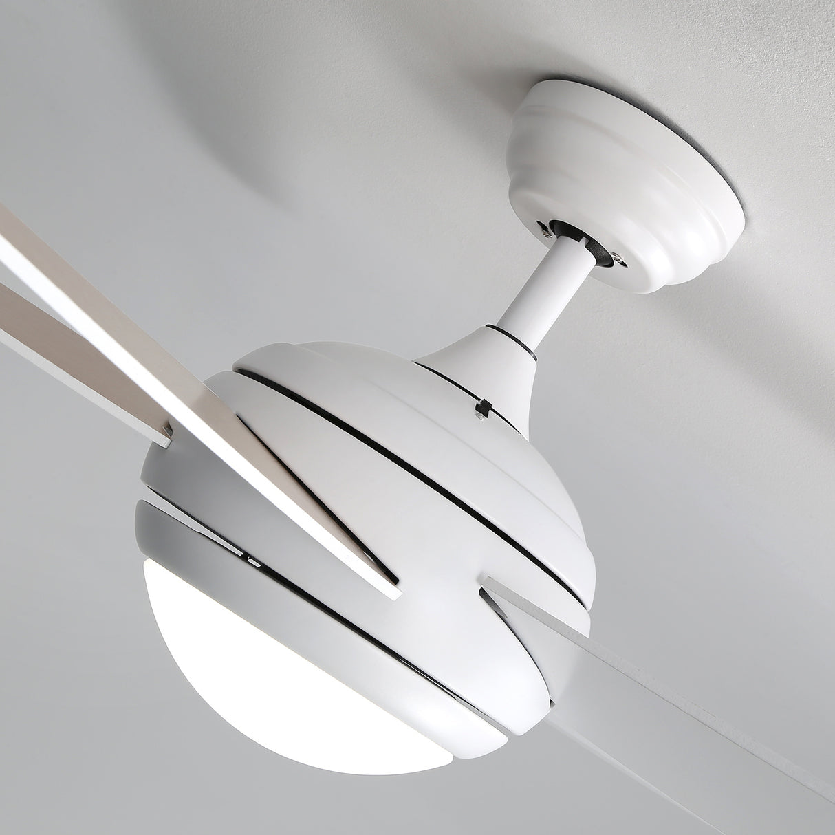 4/5-Blade LED Ceiling Fan Lights with Remote Control